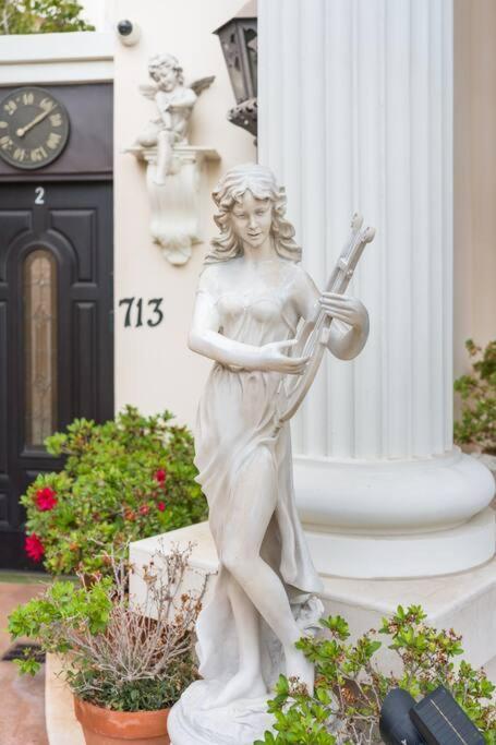 Entire Second Flr - Santa Monica Luxury Roman Villa Los Angeles Exterior foto
