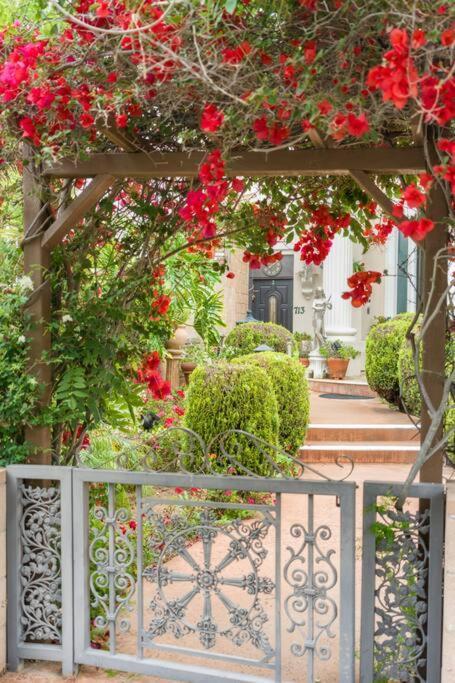 Entire Second Flr - Santa Monica Luxury Roman Villa Los Angeles Exterior foto